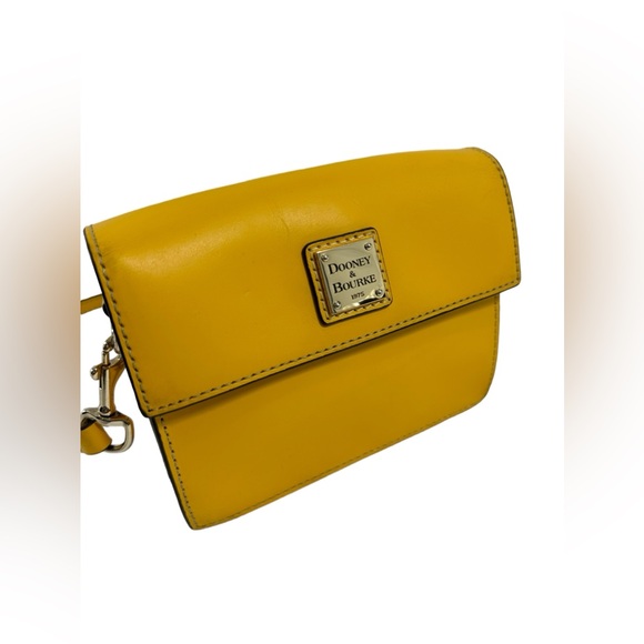 Genuine DOONEY & BOURKE Beacon mustard yellow mini leather crossbody bag - Picture 9 of 13